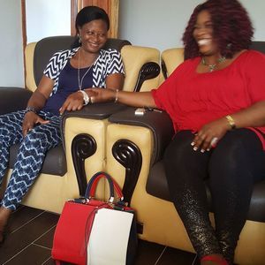 Meet your Posher, Leonora